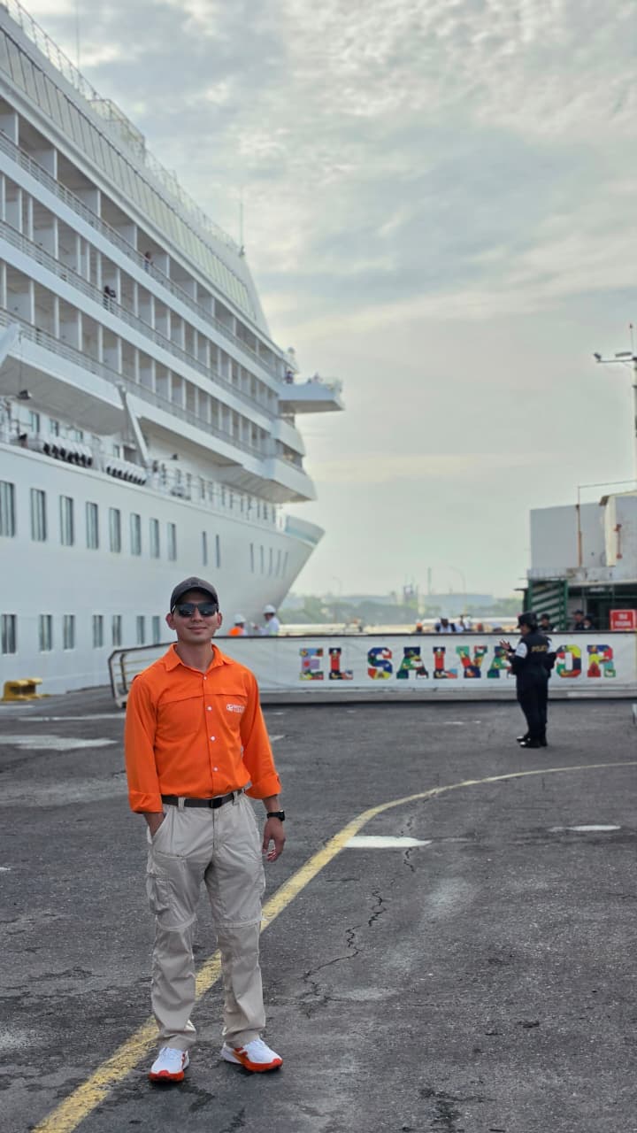 David Mejicanos, fundador de ES Tours
