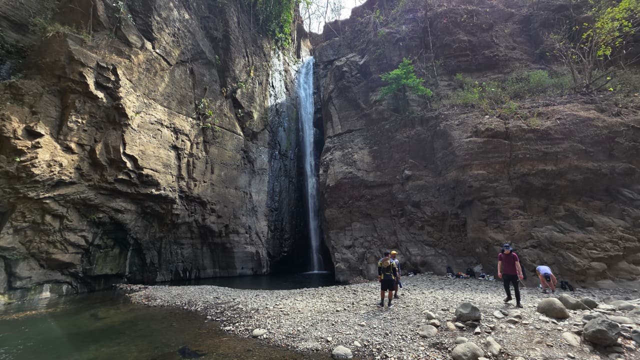 Aventura en las Cascadas de Tamanique